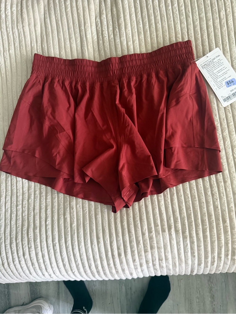 Lululemon Shake It Out High-Rise Run Short 2.5”